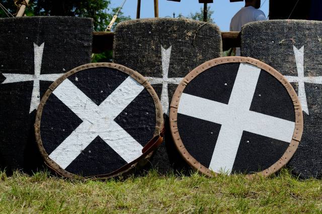 Compagnia d'arme foto Cavalieri di San Giovanni nella terra di ezzelino 2016.jpg