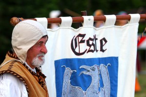 foto armigeri focolieri este medievale nella terra di ezzelino 2016