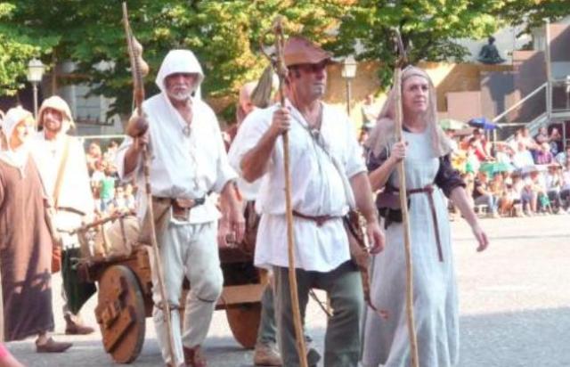 in illo tempore nella terra di ezzelino 2016 corteo.JPG