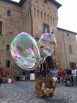 Li nadari giullari - immagine bolle.jpg